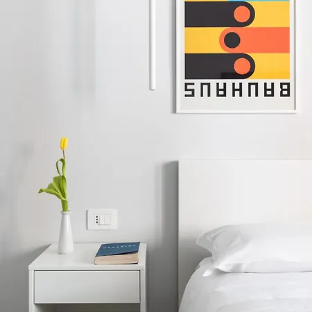 Corsoitalia64 Apartman *