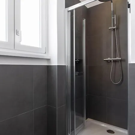 Corsoitalia64 Apartman *