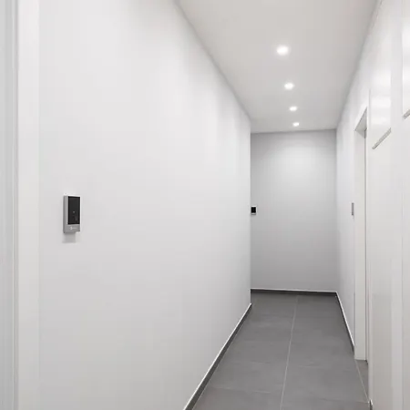 Appartement Corsoitalia64 *